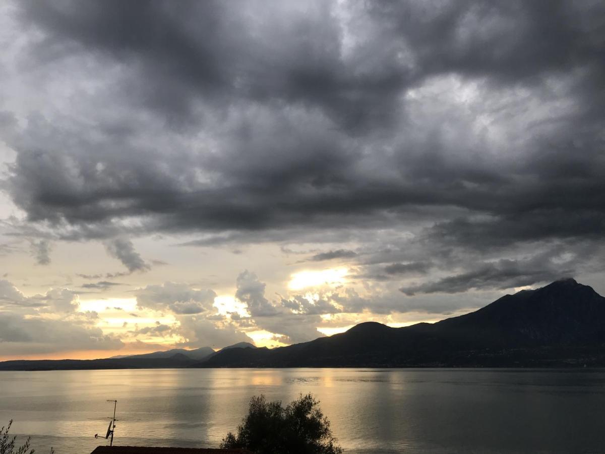 Residence La Mignon Oleandri Torri Del Benaco Εξωτερικό φωτογραφία
