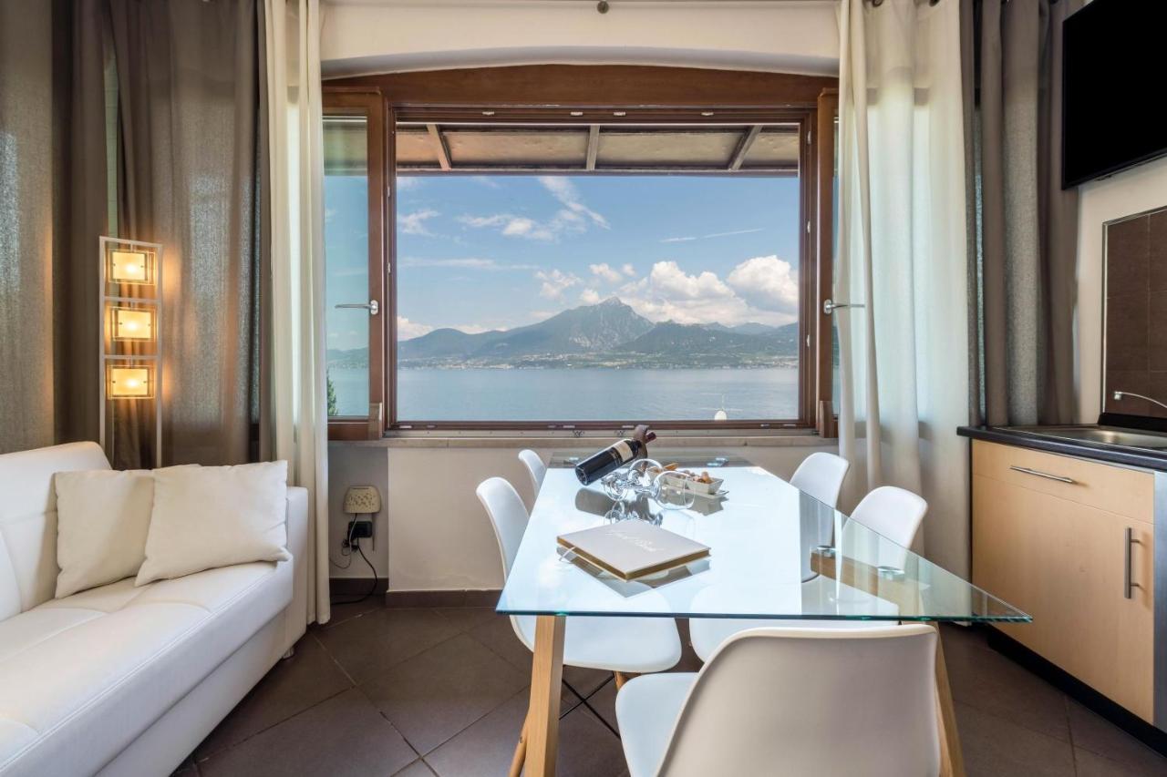 Residence La Mignon Oleandri Torri Del Benaco Εξωτερικό φωτογραφία