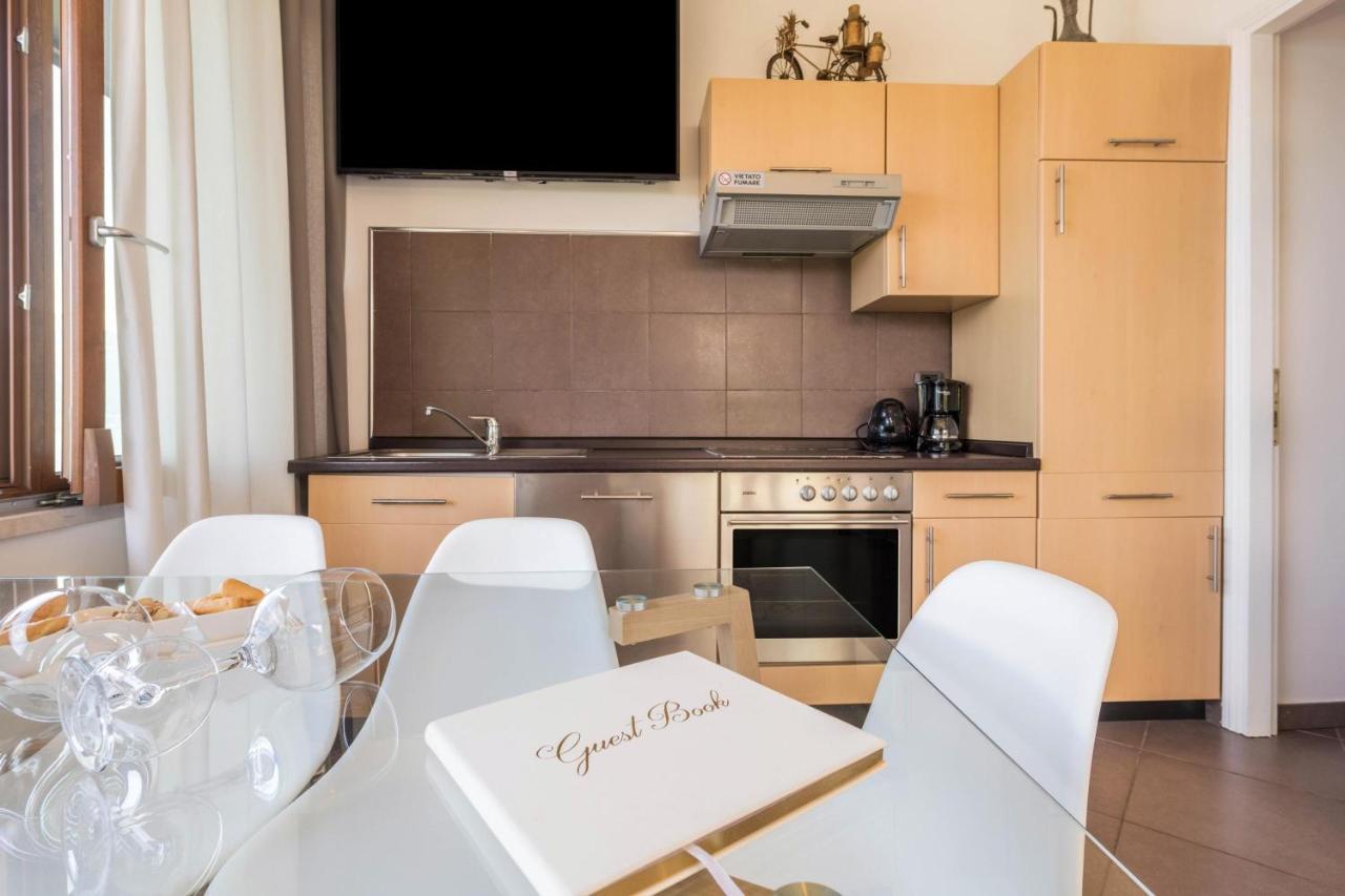 Residence La Mignon Oleandri Torri Del Benaco Εξωτερικό φωτογραφία