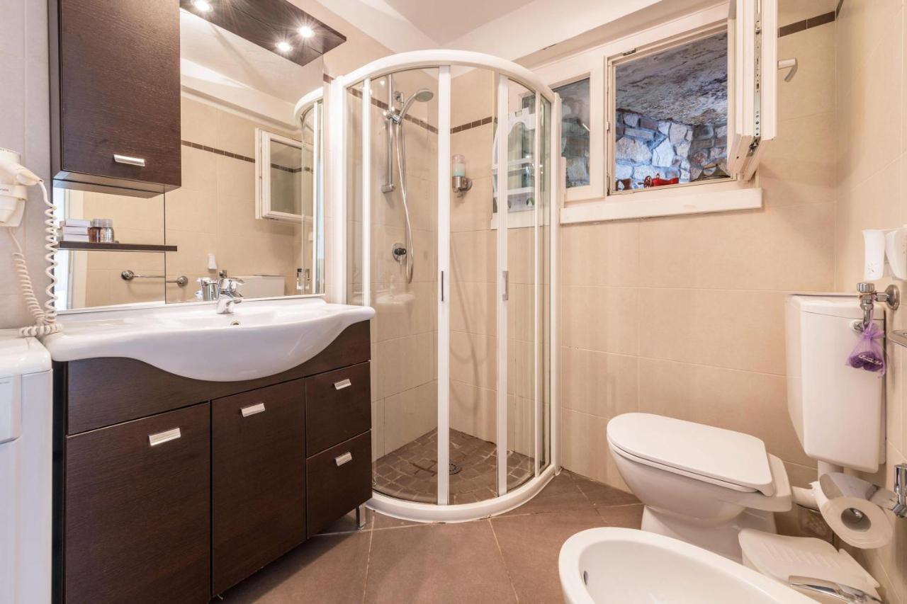 Residence La Mignon Oleandri Torri Del Benaco Εξωτερικό φωτογραφία