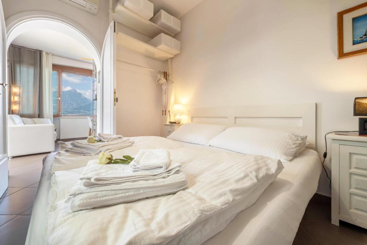 Residence La Mignon Oleandri Torri Del Benaco Εξωτερικό φωτογραφία